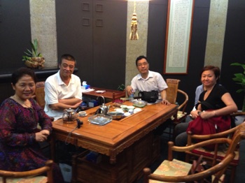 Tea with Xiaomin, Lixing,
Jin Baoping and 
Yung Sau Mui